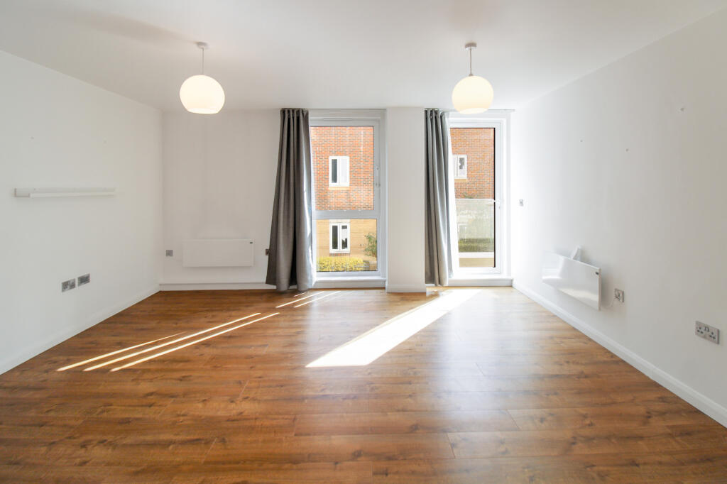 Apartment in Guildford - View 3