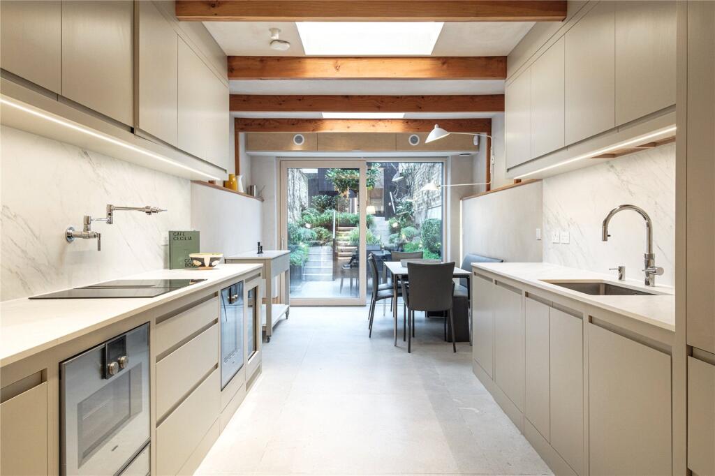 Main image of property: Kenmure Road, Hackney, London, E8