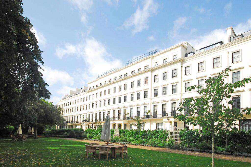 Apartment in London, Paddington - View 3