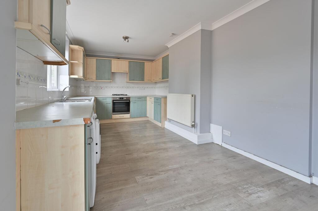 House in Three Rivers, Carpenders Park, Watford Rural - More