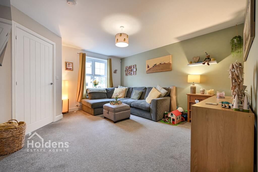 Hollin Hall Drive, Longridge, PR3 photo 3