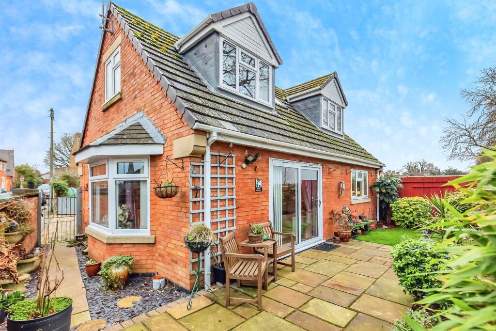 Main image of property: Compton Street, Desborough, Kettering