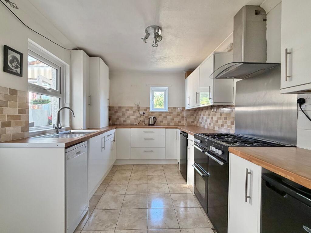House in Teignbridge, Kingsteignton - View 2