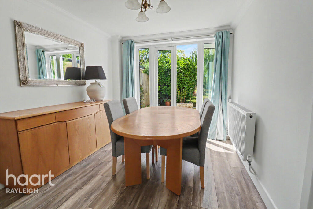 House in Rochford, Rayleigh - View 5