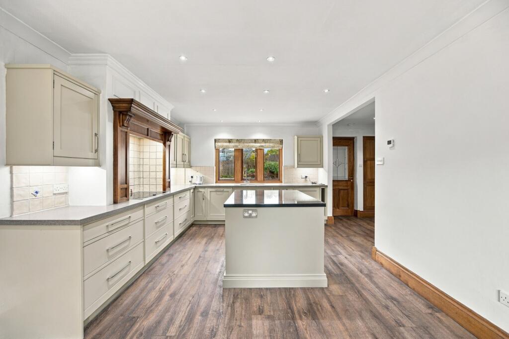 Loveclough Road, Rossendale, BB4 photo 5