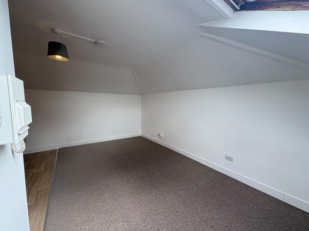 Apartment in Portsmouth - More