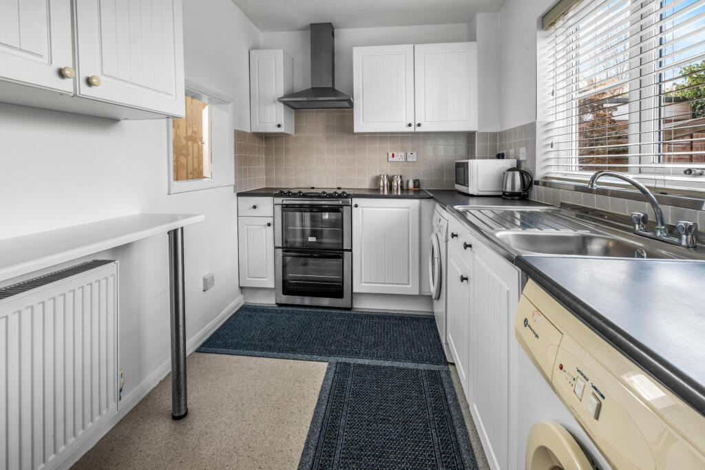 Additional image 9 of Flat 3, Raglan Court, 30 New Road, Bromsgrove B60 2JJ