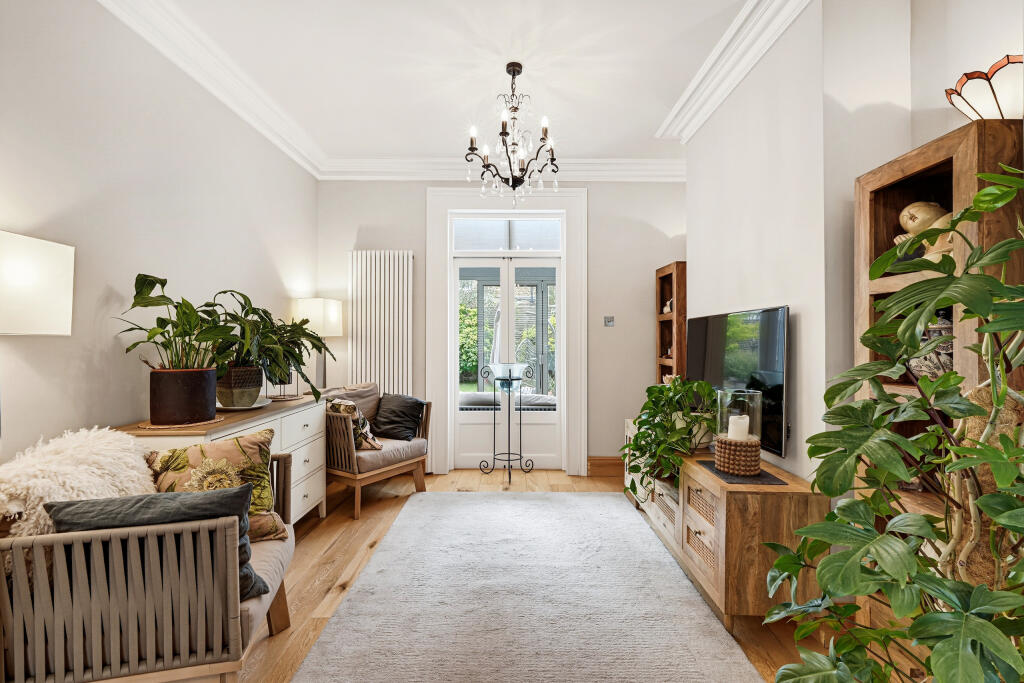 Kingsley Avenue, Ealing, London, W13 photo 4