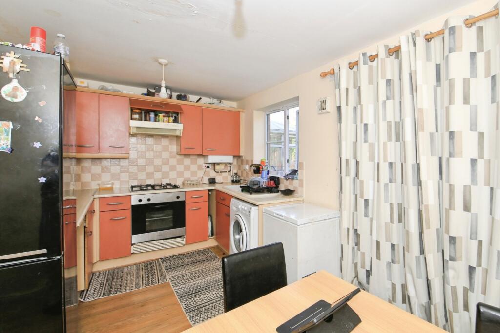 House in Peterborough, City of Peterborough - View 2