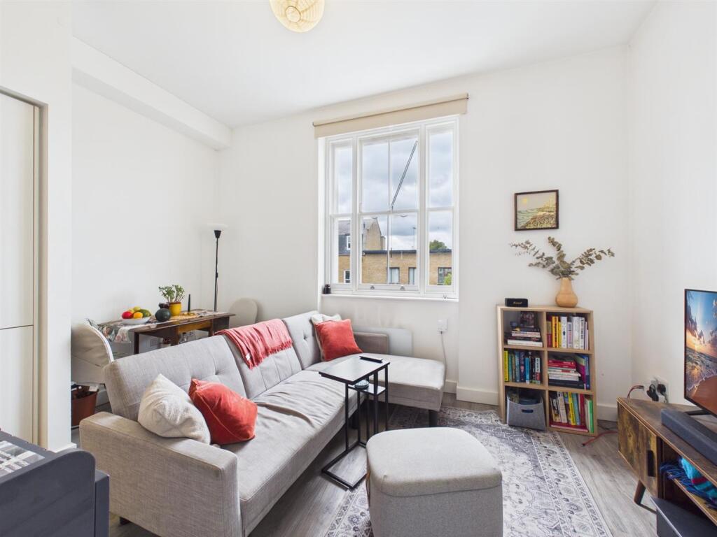 Apartment in London, Haggerston - More