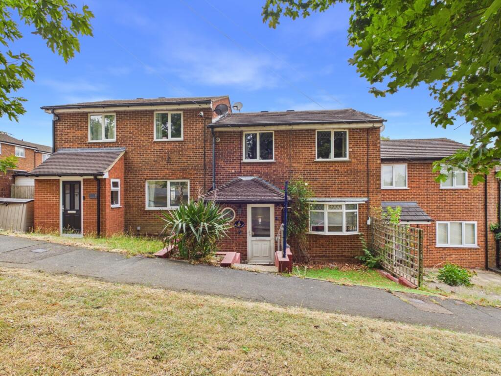 Main image of property: Box Tree Close, Chesham, Buckinghamshire, HP5