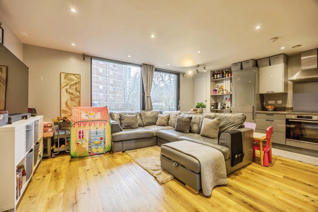 Main image of property: The Waldrons, CROYDON, Surrey, CR0