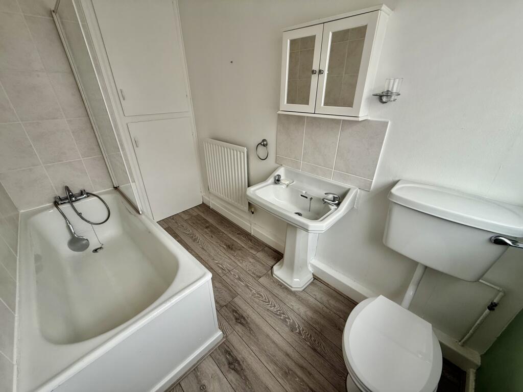 House in Seaton Carew, Hartlepool - View 5