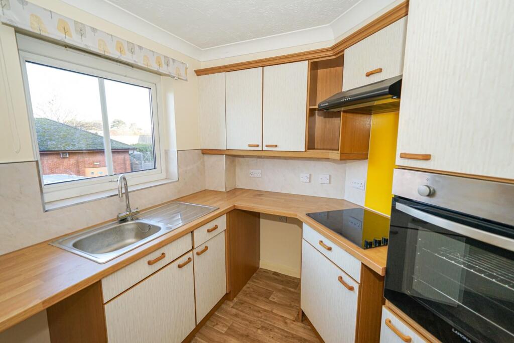 Hamilton Court, Lammas Walk, Leighton Buzzard photo 3