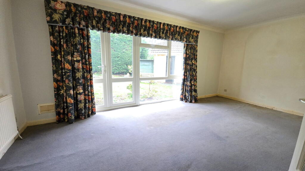 Glendale Avenue, Newbury, RG14 6RU photo 2