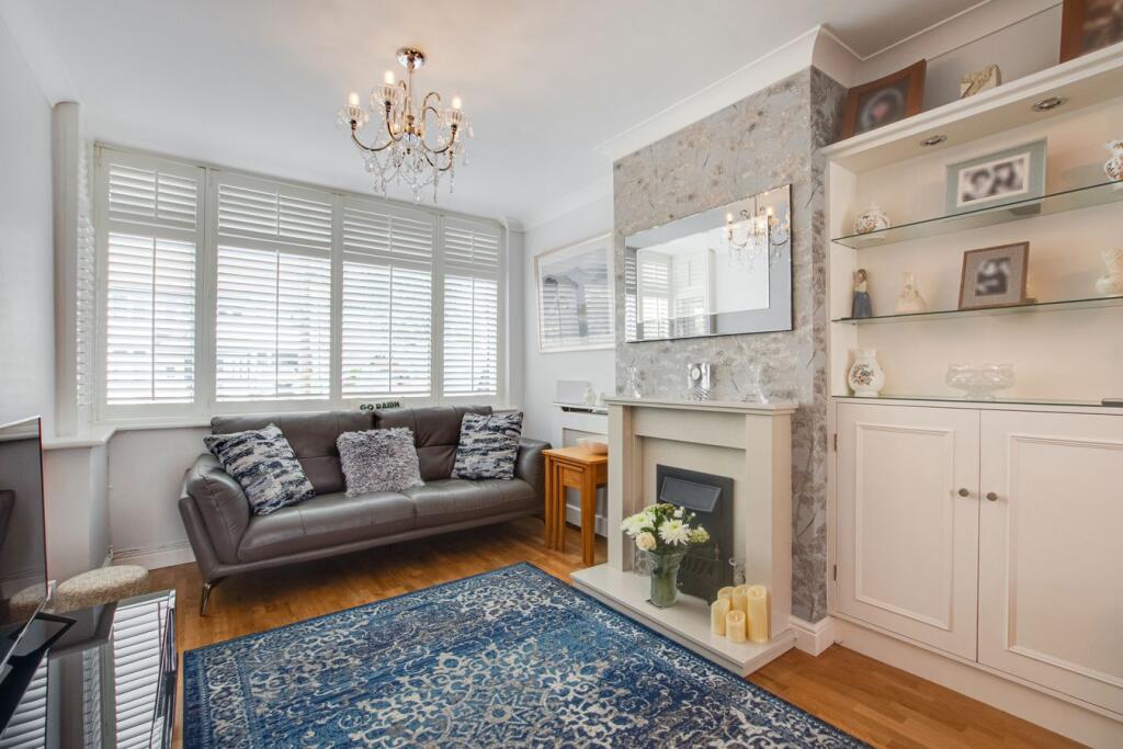 House in Sidcup, Blackfen - View 3