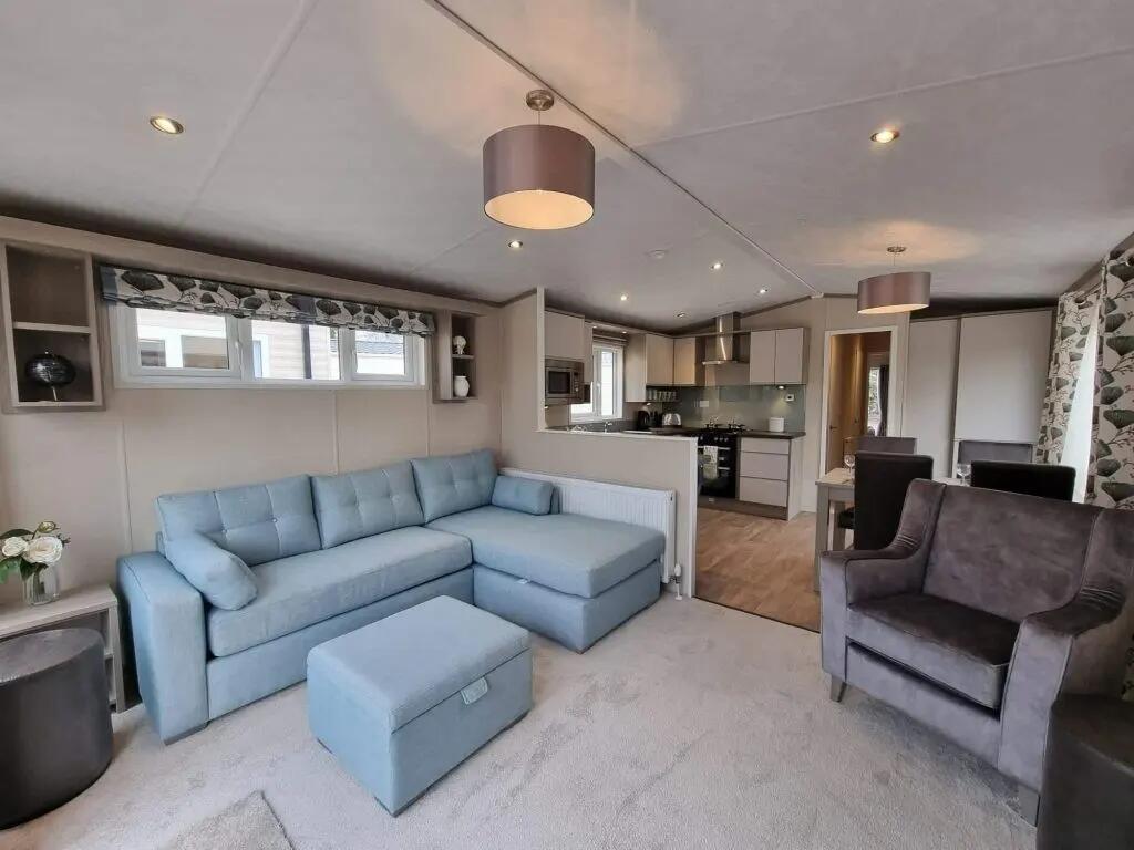 2022 Pemberton Rivington, Solent Breezes Holiday Park, Warsash, Southampton, Hampshire, SO31 9HG - View 2