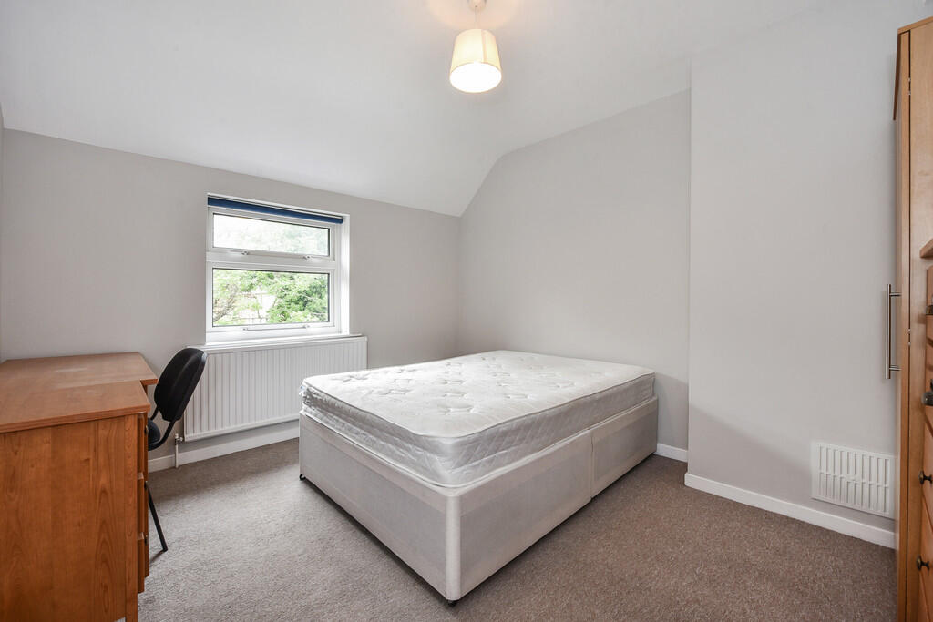 Stanmore Lane, Winchester - More