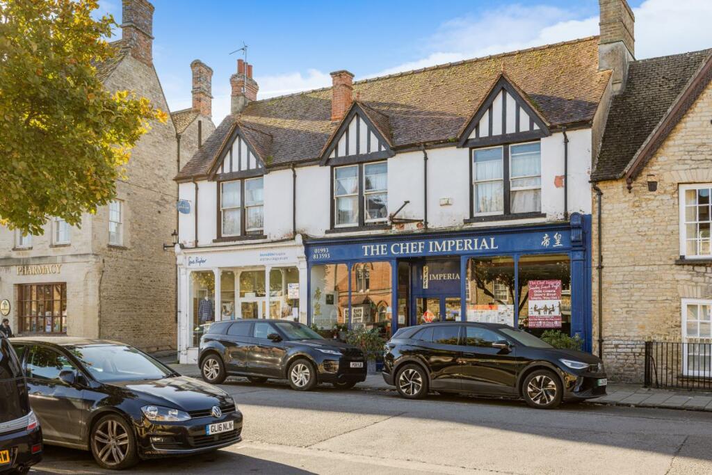 Main image of property: 22 High Street, Woodstock, Oxfordshire, OX20 1TF