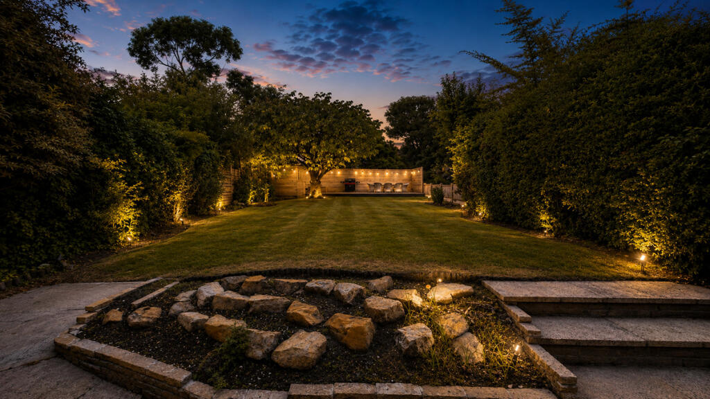 House in Stockport, Greater Manchester - View 5