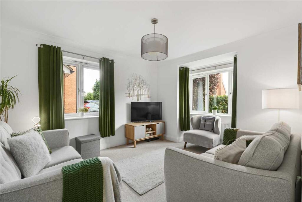 House in Milton Keynes, Shenley Brook End - View 2
