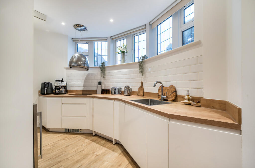 Acorn Way, Farnborough, Orpington, Kent, BR6 - View 3