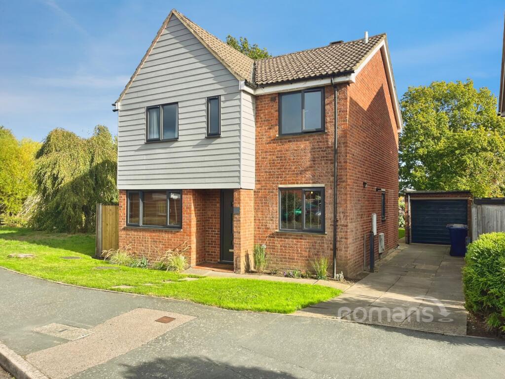 House in Waverley, Badshot Lea, Farnham