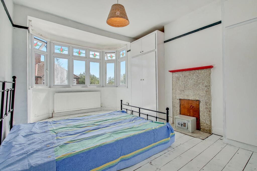 House in Harrow - More