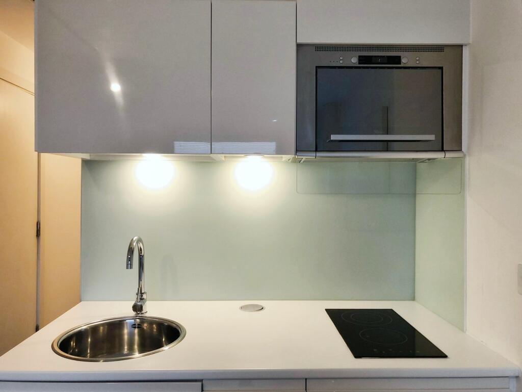 Apartment in Leeds - View 3