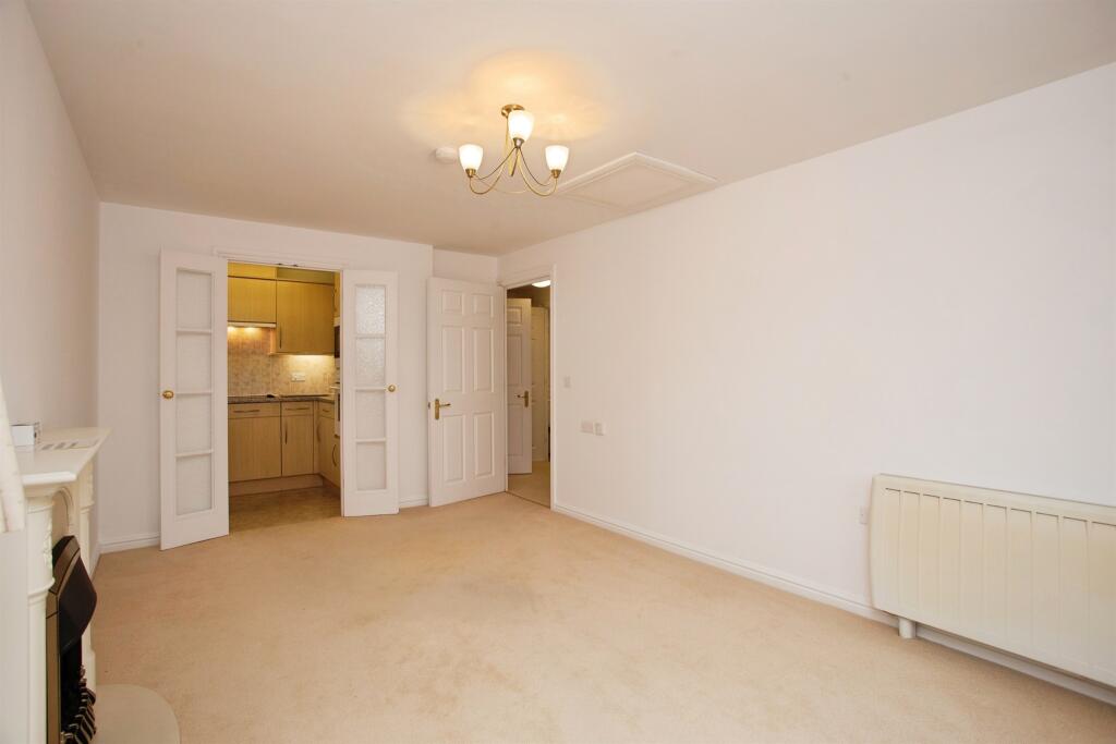 Main image of property: Hempstead Road, Watford