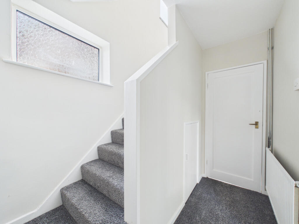 House in Hull, Bilton Grange - View 3