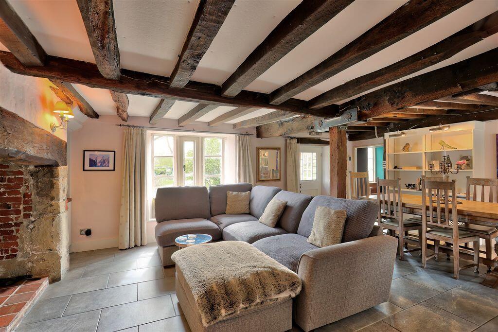 House in Tisbury - View 5