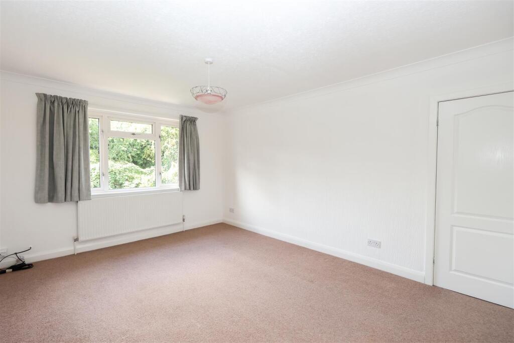 Apartment in Harrogate - View 5