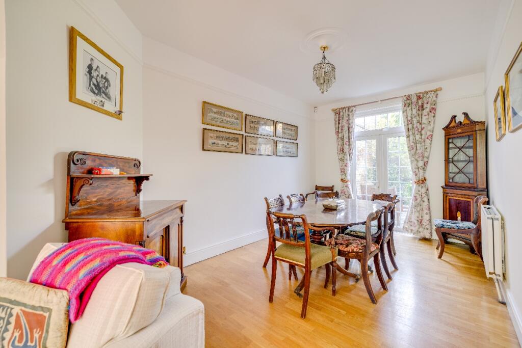 House in London, Mortlake - View 4
