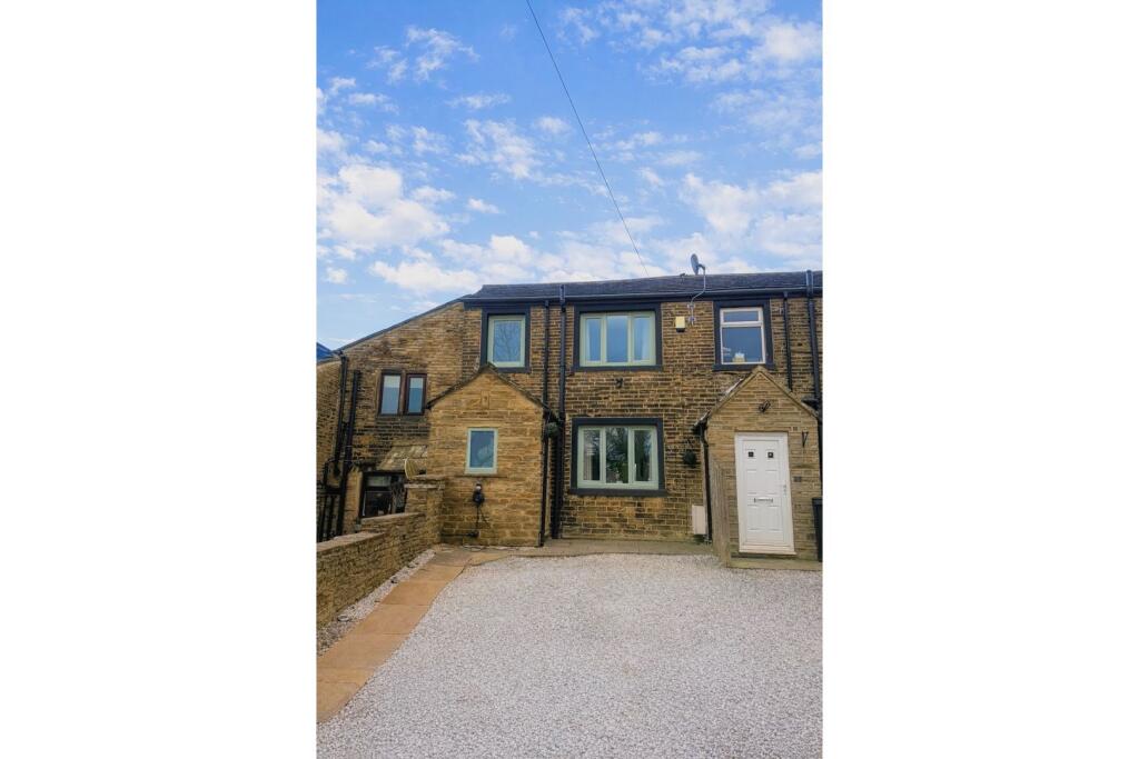 Main image of property: Cross Lane, Halifax, HX3
