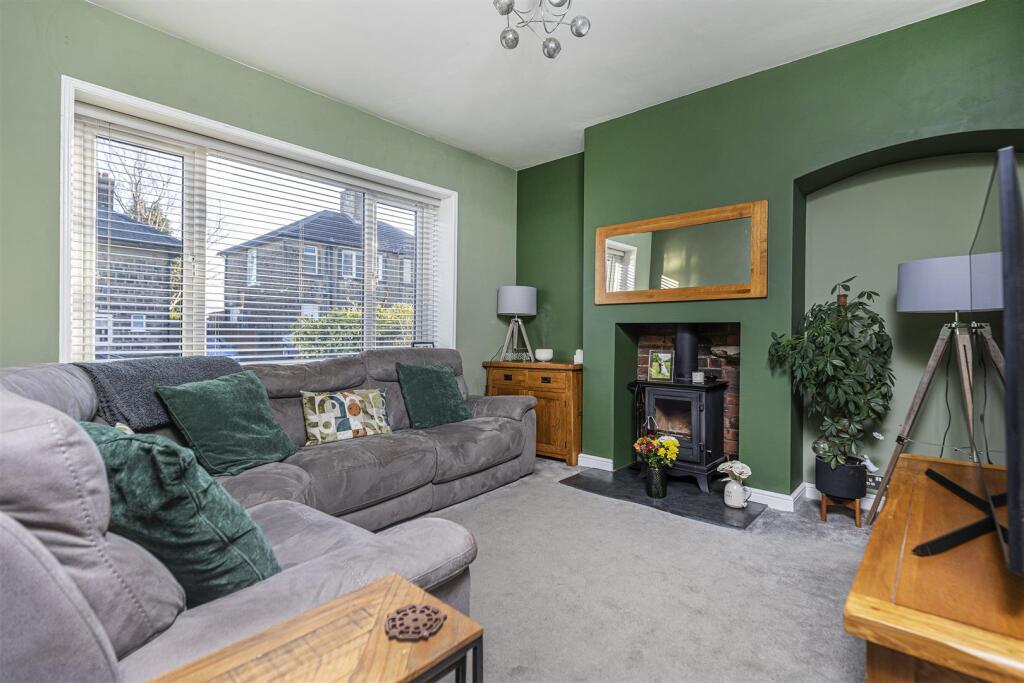 Westfield Avenue, Oakes, Huddersfield - More