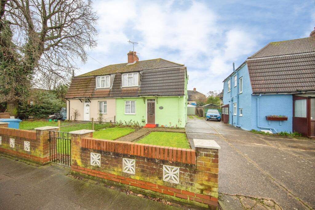Main image of property: Felixstowe Road, Ipswich, Suffolk, IP3