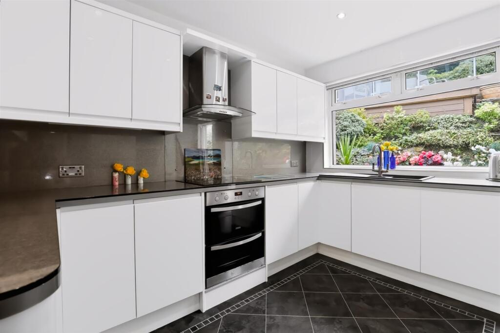 House in Paisley - View 4