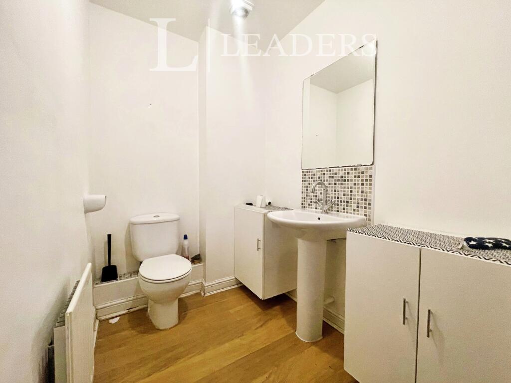 4 bedroom house for rent