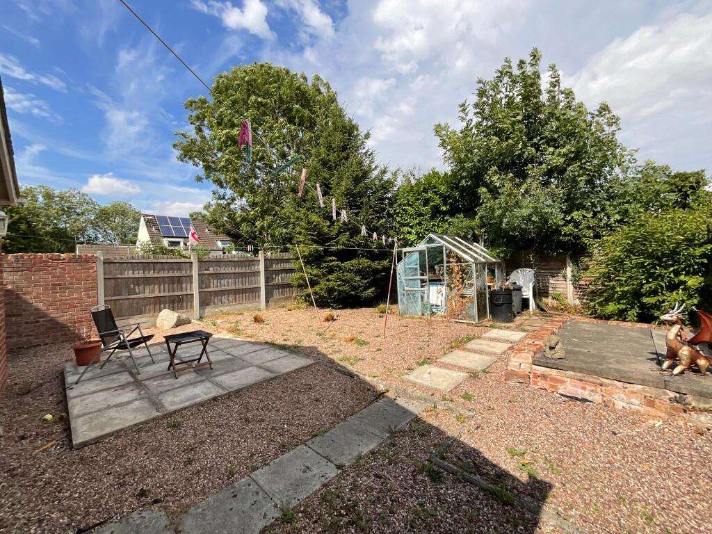 House in Stoke-on-Trent, Hanford - View 4
