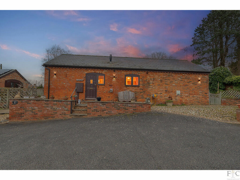 Main image of property: Rugby Road, South Kilworth, LE17