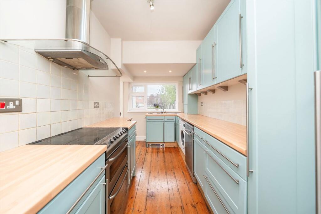 House in London - View 4