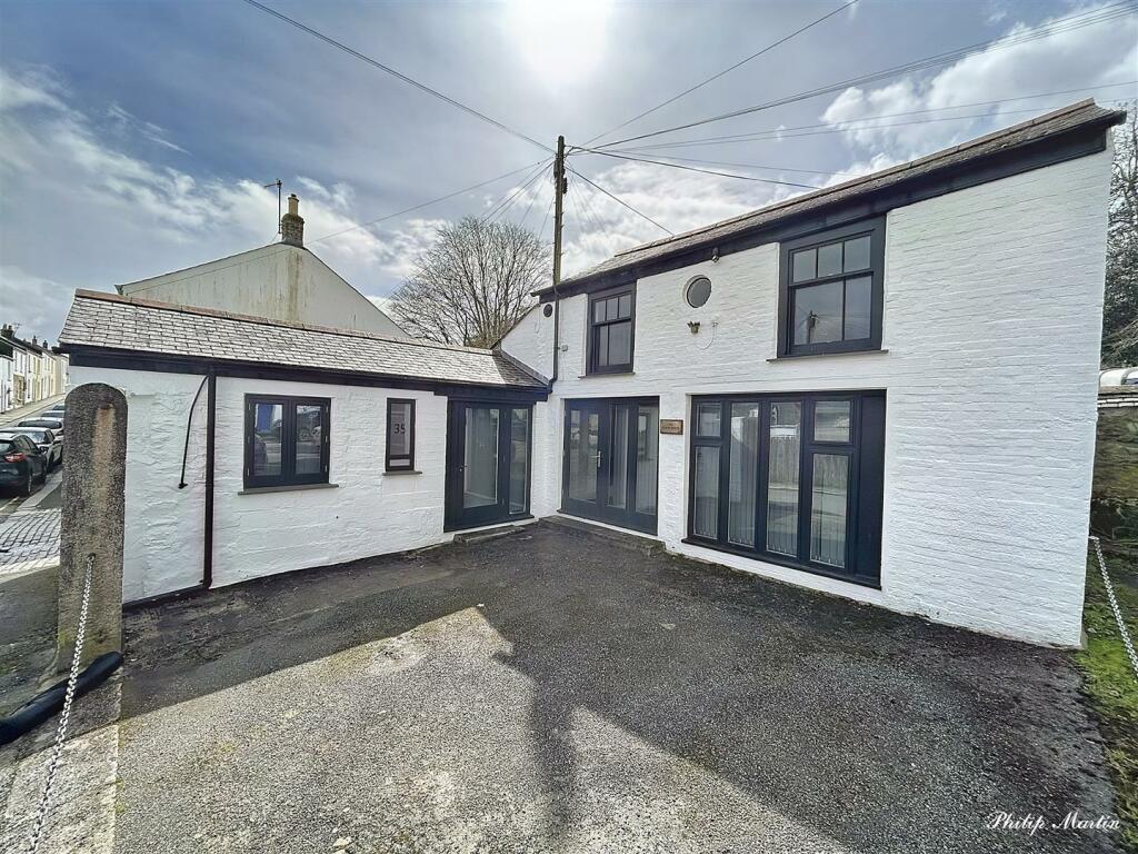 Main image of property: Carclew Street, Truro