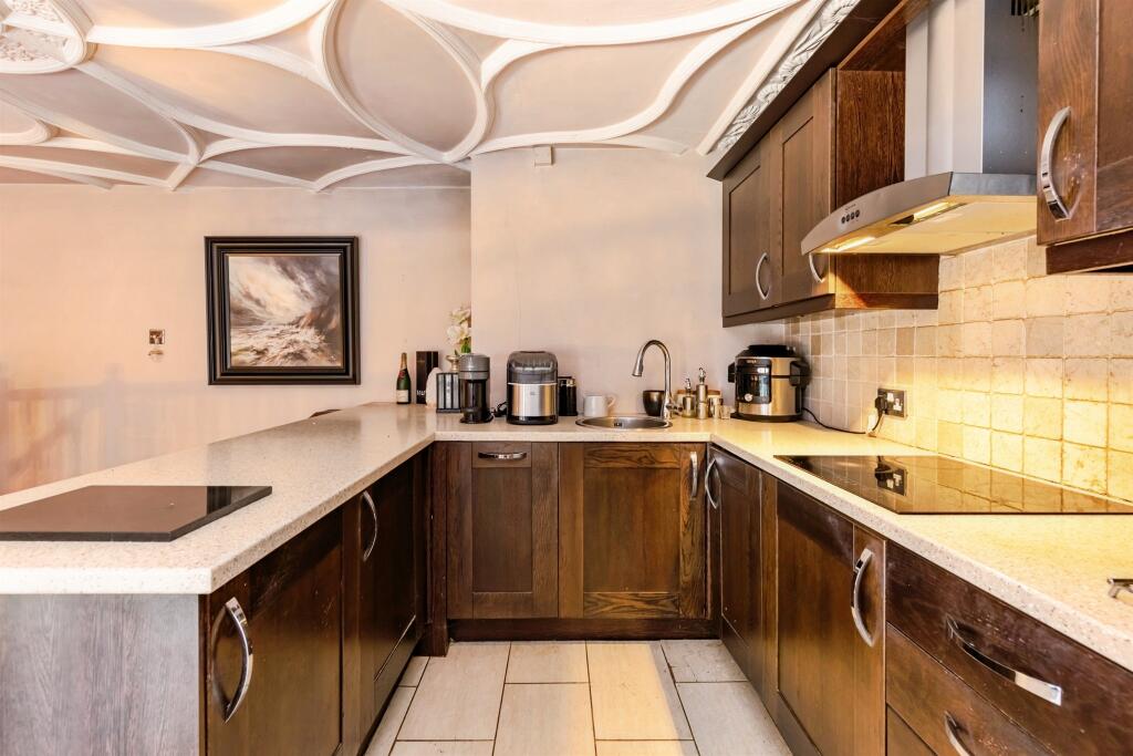 Apartment in Hastings, East Sussex - View 5