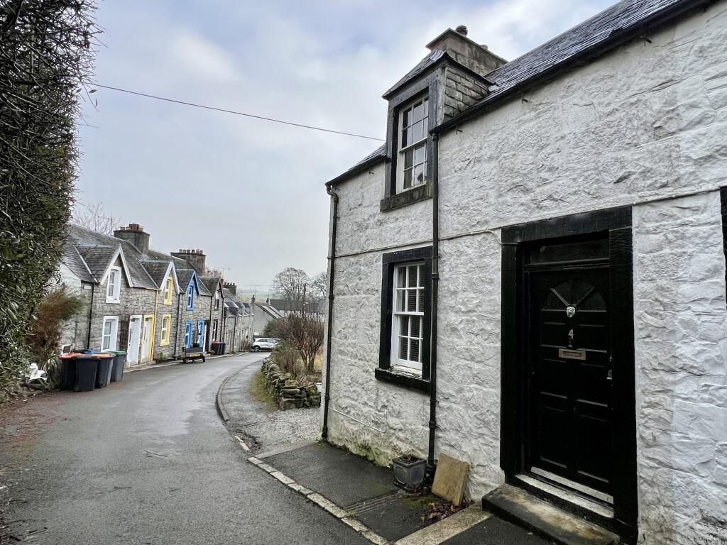 Main image of property: 4 Wylies Brae, New Galloway