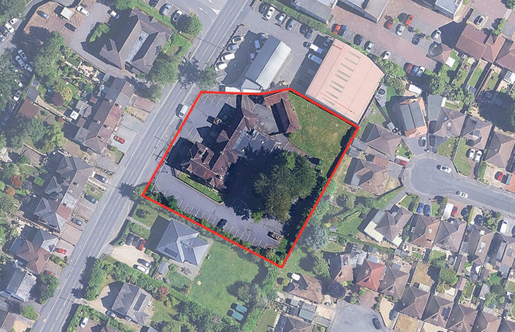 Main image of property: The Hut, Bournemouth Road, Chandlers Ford, SO53 3DJ