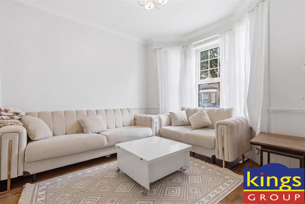 House in London - View 2