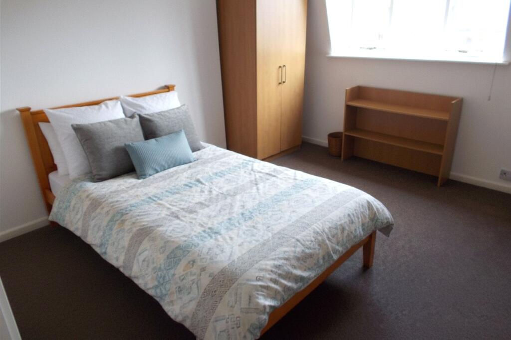 4 bedroom apartment for rent