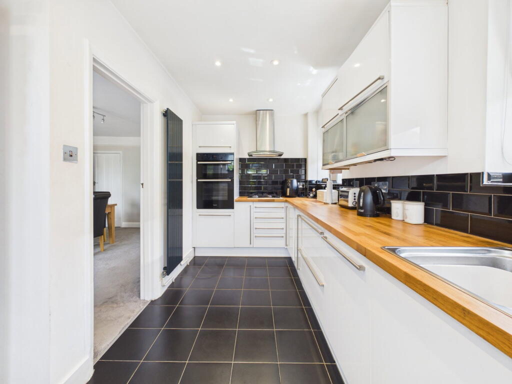 House in Worthing, West Sussex - View 2