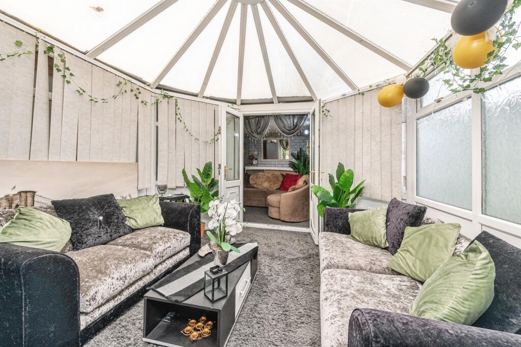 Additional image 7 of Avenue Road, BRADFORD